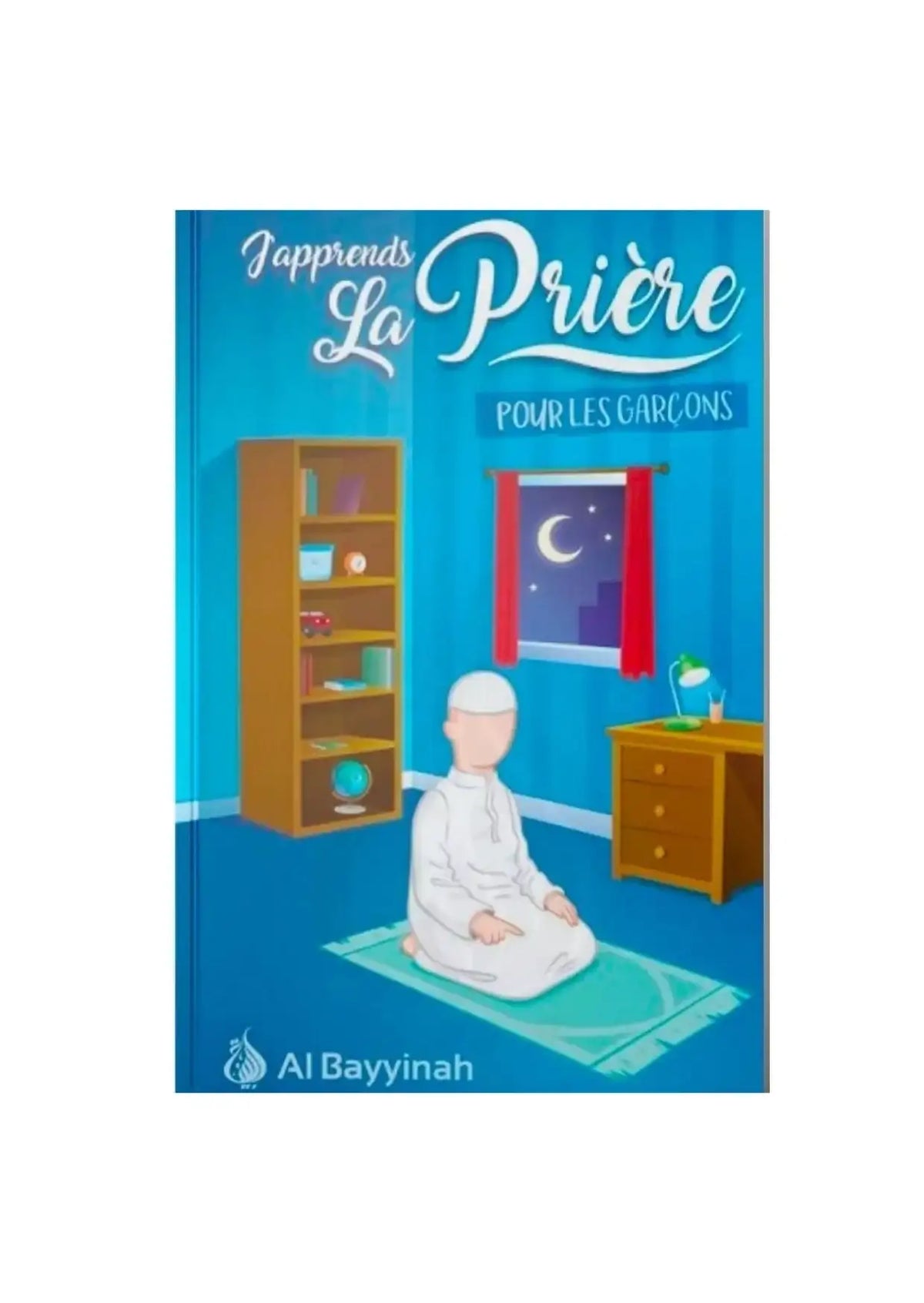 Livre pour enfants J'apprends la prière, garçon priant sur un tapis dans une chambre bleue.